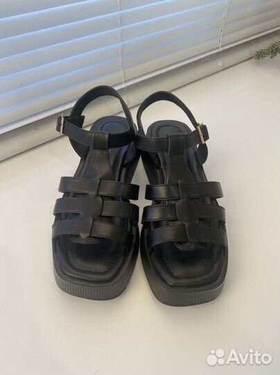 Сандалии босоножки