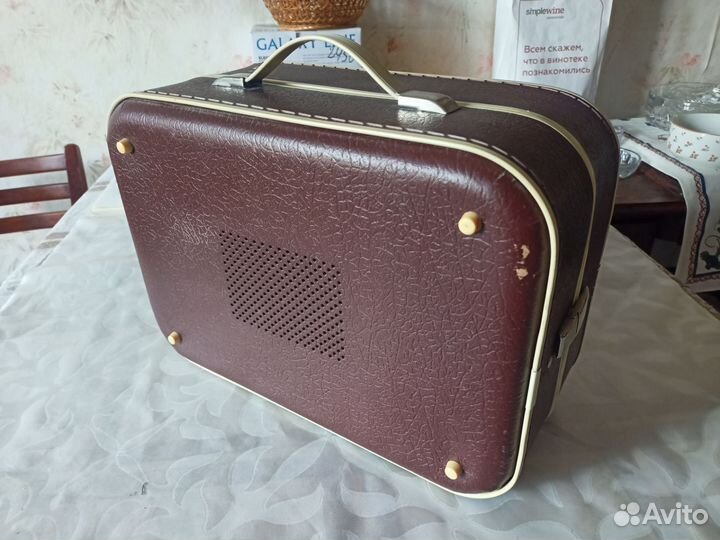 Проигрыватель винила СССР Молодежный