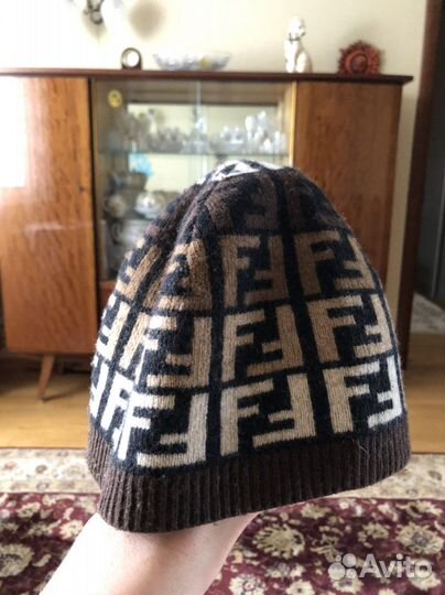 Мужская шапка fendi оригинал