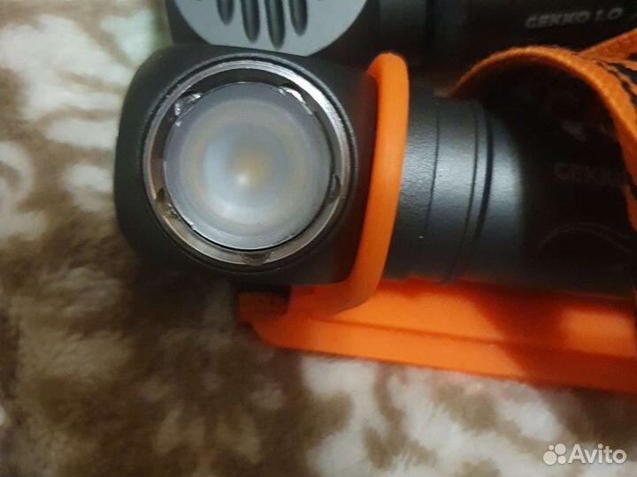 Фонарь налобный яркий луч LH-500 enot cree XP-G3