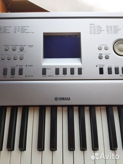 Синтезатор yamaha DGX640