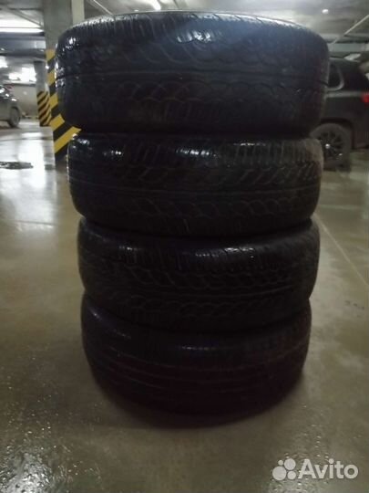 Yokohama Parada Spec-X 225/60 R18