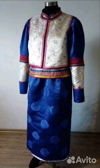 Аренда взрослых и детских бурятских костюмов