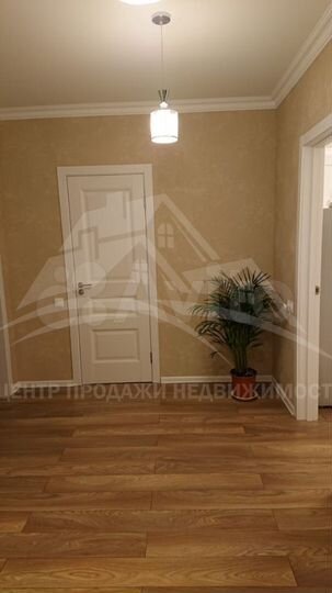 2-к. квартира, 74 м², 4/4 эт.