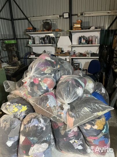 Вещи секонд хенд мешками