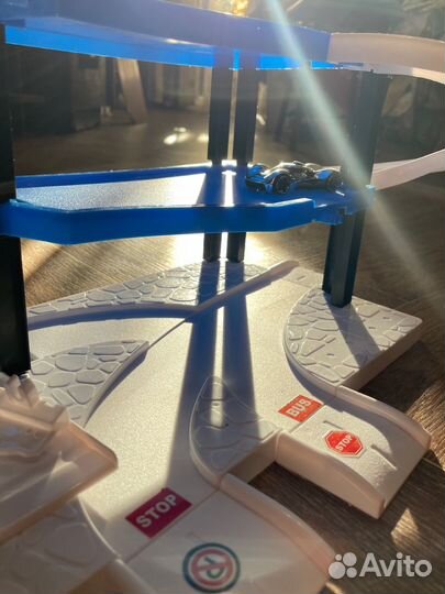 Парковка трек лифт эстакада