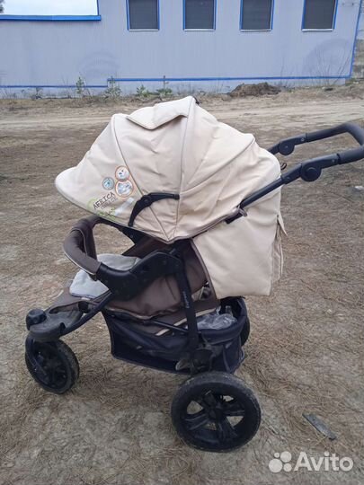 Прогулочная коляска