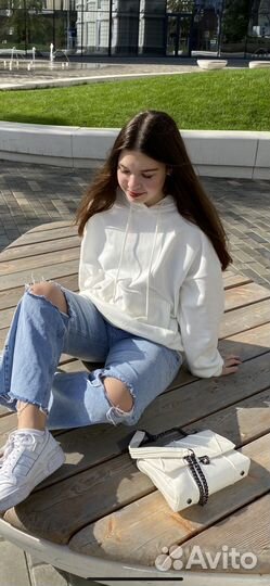 Белое худи stradivarius m