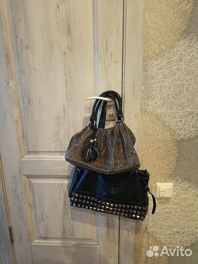 Отдам бесплатно женские вещи р.44-46