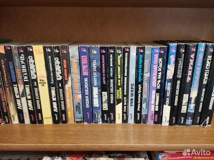 Книги(романы,сатирические романы-фарс,детективы)