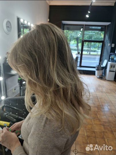 Парикмахер стилист