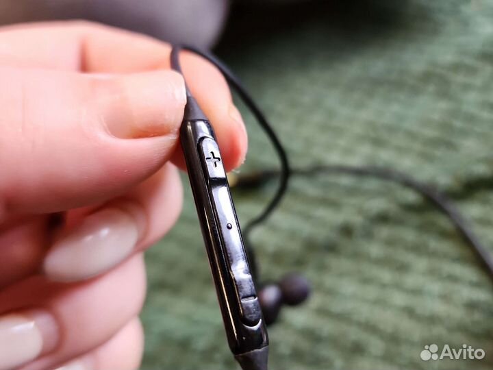 Проводные наушники samsung