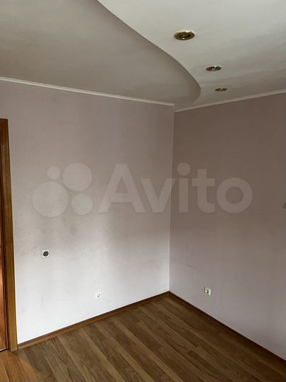 3-к. квартира, 81 м², 2/9 эт.