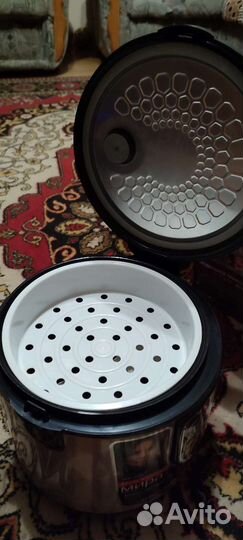 Мультиварка redmond новая