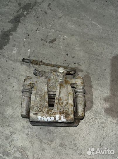 Суппорт тормозной задний левый Chery Tiggo 5 T21