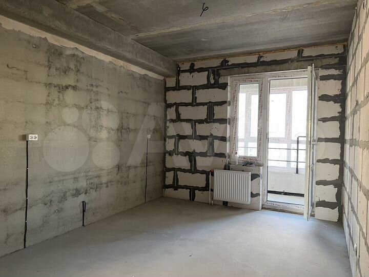 2-к. квартира, 65 м², 8/17 эт.