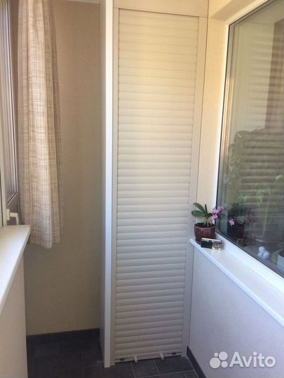 Шкаф с рольставнями на балкон любые размеры