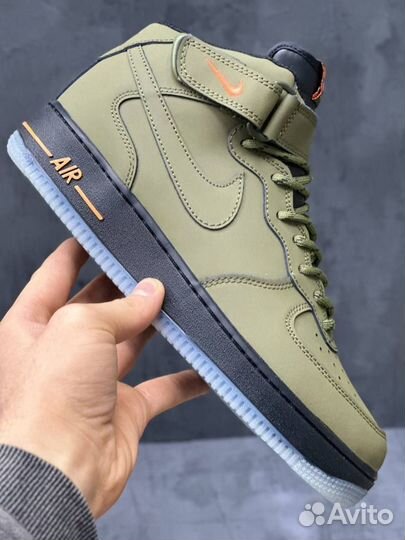 Кроссовки мужские Nike Air Force 1 Mid зимние