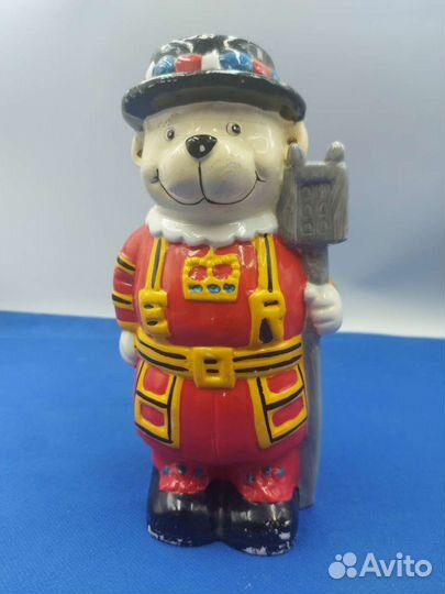 Коллекционная статуэтка Медведь