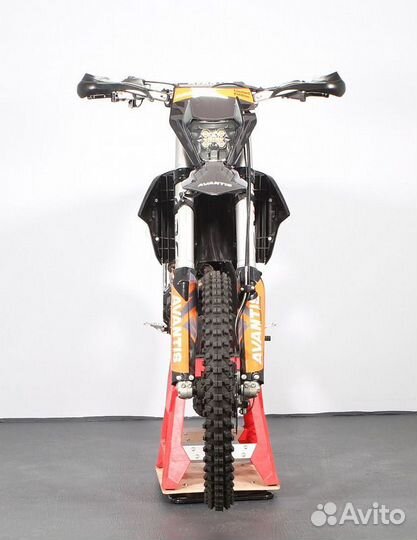 Мотоцикл Avantis Enduro 250 Carb Exclusive