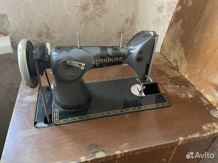 Швейная машина TexTima 32-266-1001