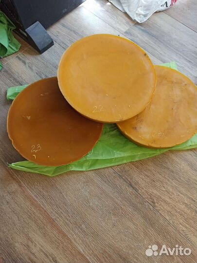 Воск пчелиный