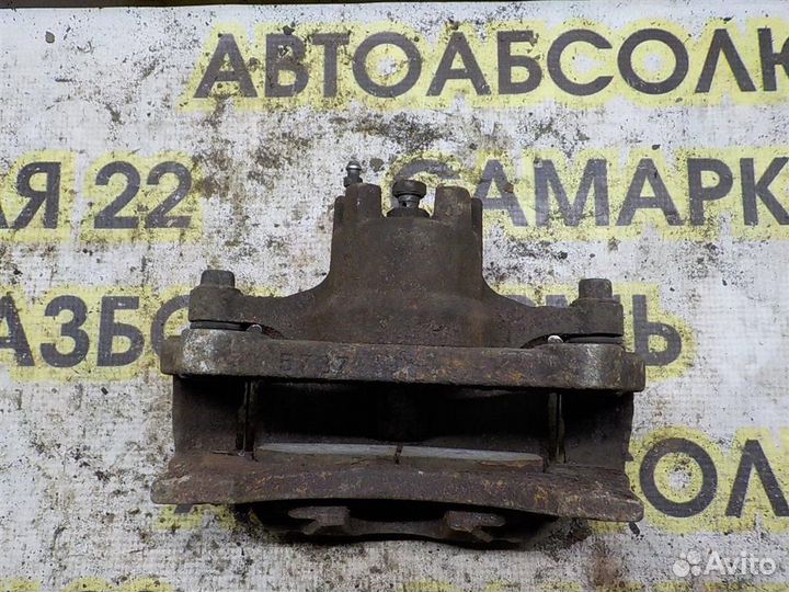 Суппорт передний левый Mitsubishi Outlander XL (C