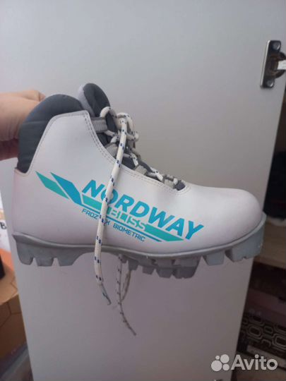 Лыжные ботинки 33 размер