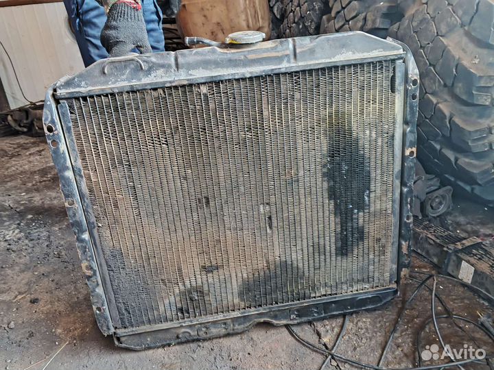 Продам радиатор