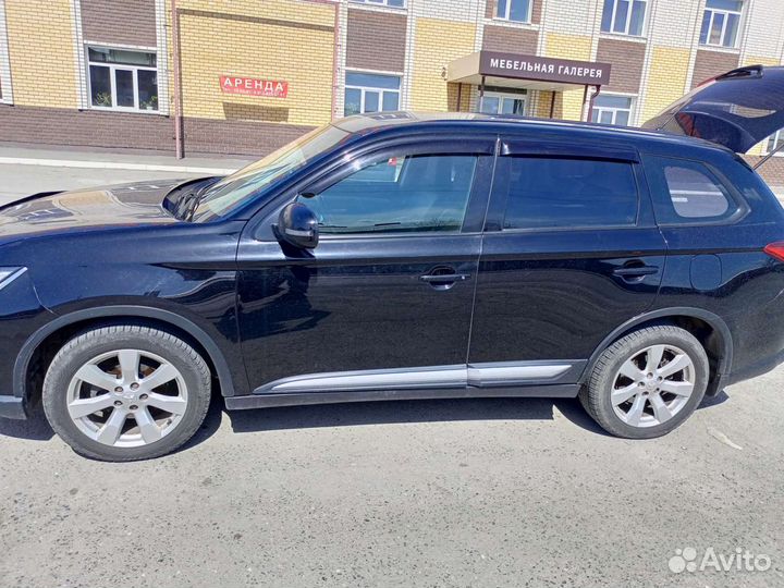 Mitsubishi Outlander 2.0 CVT, 2015, 150 000 км