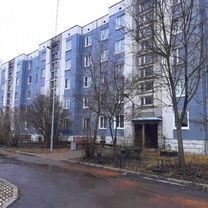 2-к. квартира, 52 м², 1/5 эт.