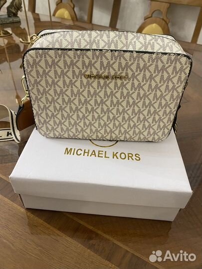 Женсаие сумки