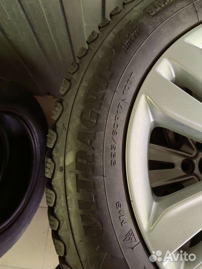 Goodyear UltraGrip Ice Arctic SUV 225/60 R17