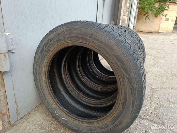 Pirelli Formula Ice 205/55 R16 91T