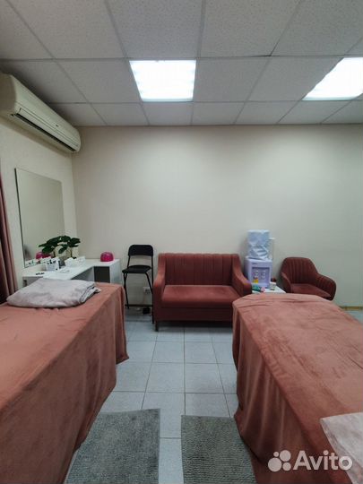 Аренда кушетки для наращивания ресниц