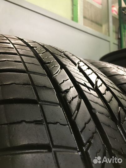 Bridgestone Dueler H/T 843 215/60 R17 96H