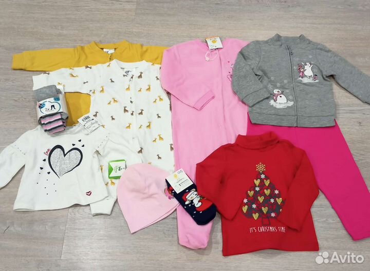 Пакет новой одежды от рождения до года 56-80