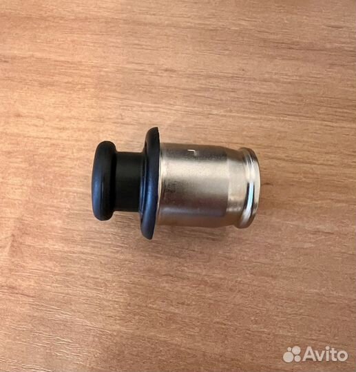 Прикуриватель кнопка LADA Largus и Renault Logan 1