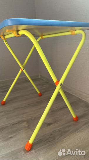 Детский столик
