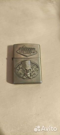 142. Зажигалка типо zippo бу