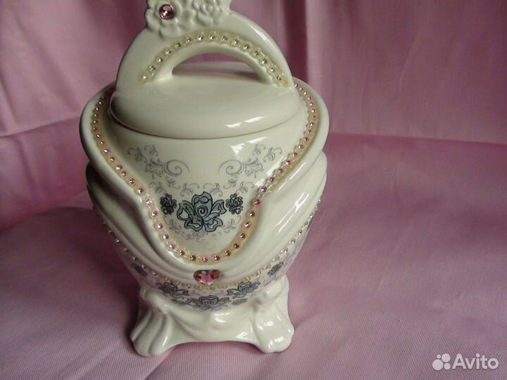 Чайник заварочный новый и сахарница