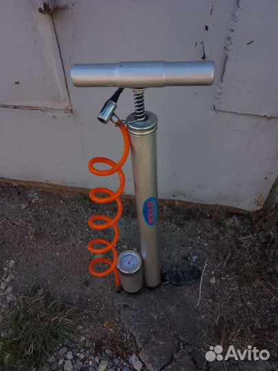 Насос ручной с манометром