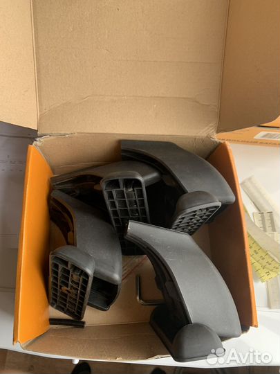 Комплект адаптеров автомобильного багажника Lux