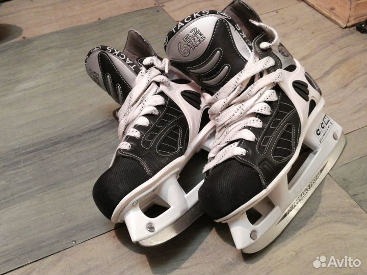 Хоккейные коньки CCM 652 Super Tacks, р-р 38.5