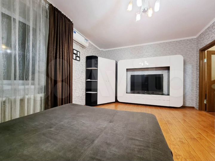 2-к. квартира, 64,9 м², 8/17 эт.