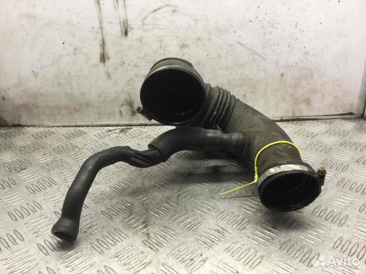 Патрубок воздушного фильтра Mercedes C-klasse 6469