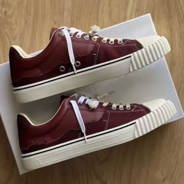Maison Margiela MM22 New Evolution burgundy