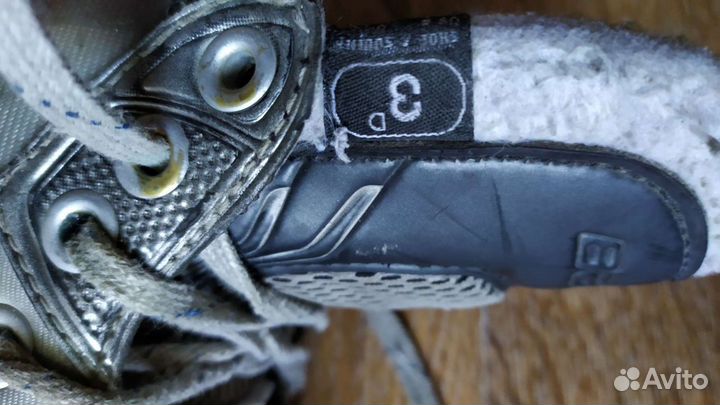 Коньки хоккейные