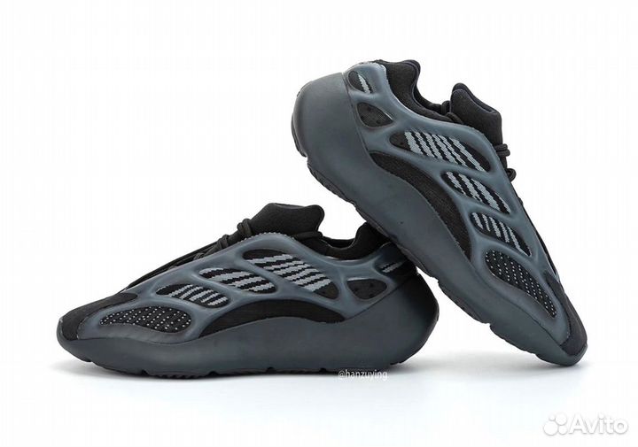 Кроссовки adidas yeezy boost 700 v3 black