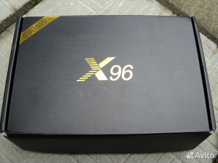 SMART tv приставка x96 новая